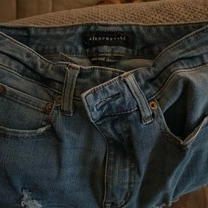 Aeropostale ripped pants in high rise size 26